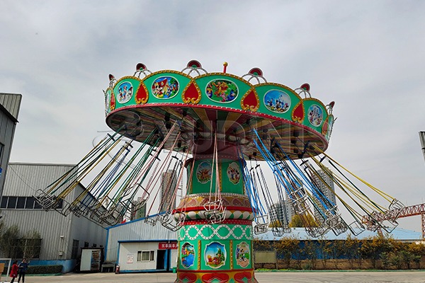 Trackless Trains & Swing Rides: Amusement Park Guide
